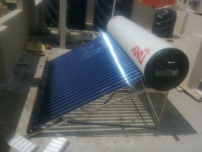 Solar water heater fixing 7