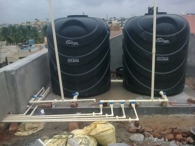 Plastick water tanks 1