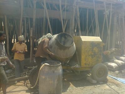 Concrete mixing machine
