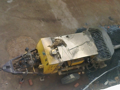 Concrete pushing machine